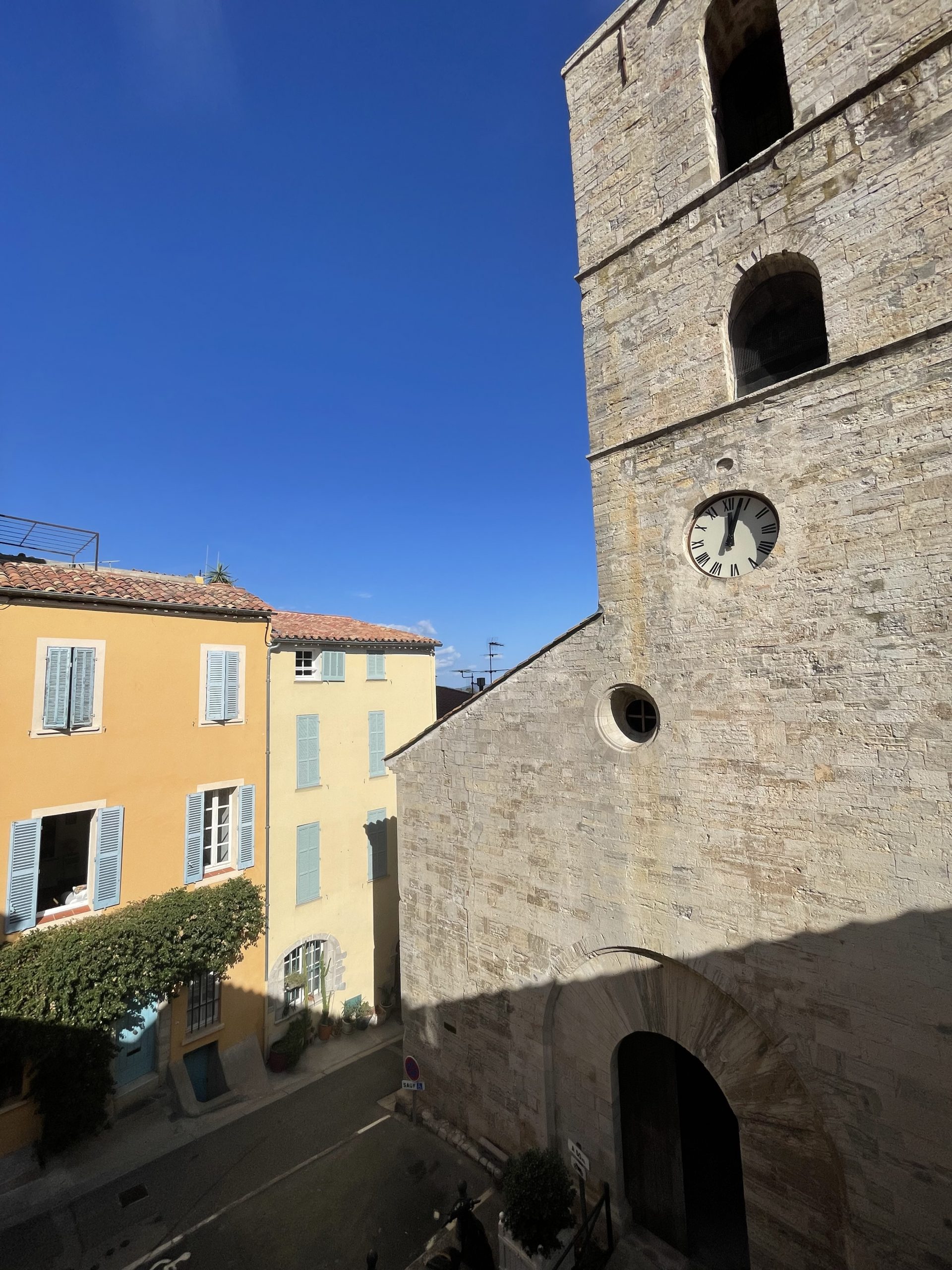 Hyères médiéval,Hyères quartier chic,Hyères les palmiers,Appartement d&rsquo;artiste