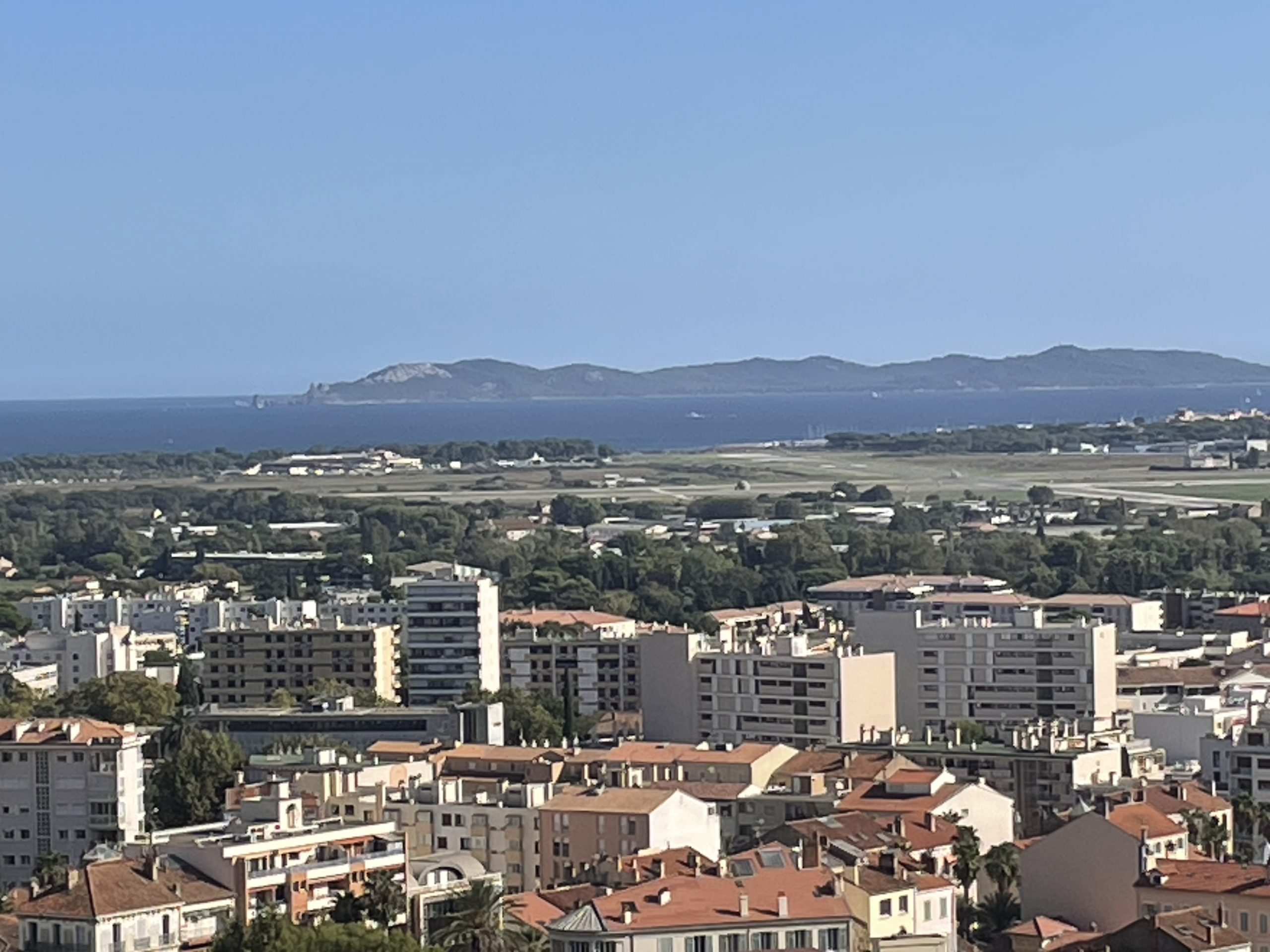 Hyères médiéval,Hyères quartier chic,Hyères les palmiers,Appartement d&rsquo;artiste